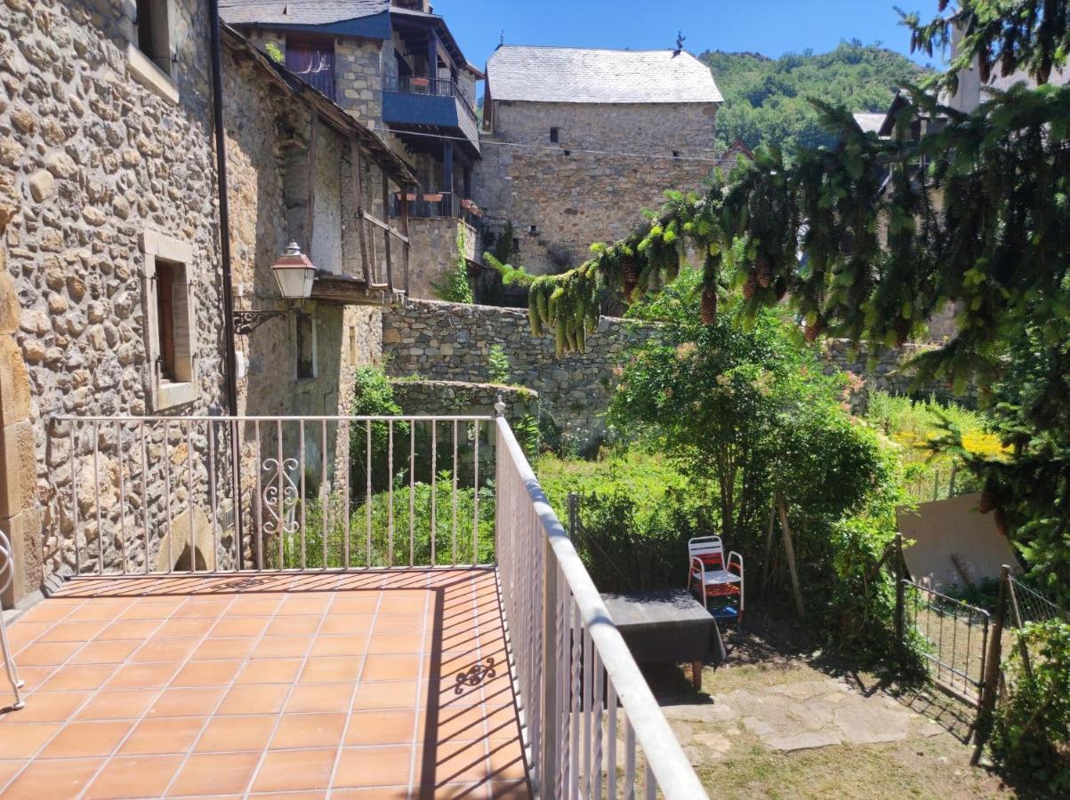 Antigua Casa Chato - Tucasaenlospirineos エル・プエヨ・デ・ハカ エクステリア 写真